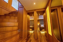 8303f_2yz3i_simay_m_trawler_2_barcelona_yachting_-_4-1.jpg