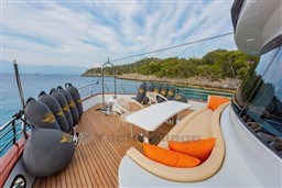f39a9_ni6he_simay_m_trawler_2_barcelona_yachting_-_10-1.jpg