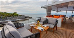 f84d6_r3956_simay_m_trawler_barcelona_yachting_-_3.jpg