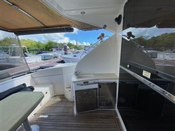 0c38a_xcpjk_riviera_4400_sport_yacht_2008_barcelona_yachting_-_3.jpg