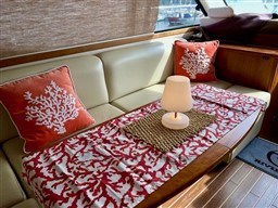 f9db2_t6tdv_riviera_4400_sport_yacht_2008_barcelona_yachting_-_7.jpg