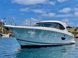 e2896_cq7g8_riviera_4400_sport_yacht_2008_barcelona_yachting_-_2.jpg
