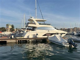0a1a6_vqqnn_jeanneau_prestige_630_barcelona_yachting_-_16.jpg