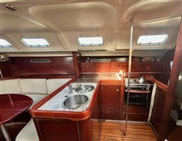 8e870_de9l5_beneteau_first_53f5_barcelona_yachting_-_3.jpg