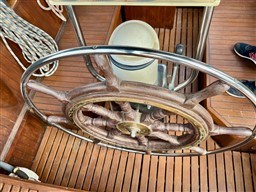 33c06_dnkm6_van_de_stadt_stormy_55_barcelona_yachting_-_13.jpg
