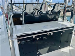 23195_utgdh_jeanneau_cap_camarat_12.5wa-new_version_barcelona_yachting_-_32.jpg