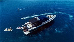 71c87_jwc4w_fashion_68_barcelona_yachting_-_24.jpg