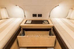 53302_unzq5_gc_pardo_yachts_interior_2017_0183.jpg