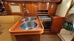 293c5_76rtd_hanse_371_bandol_2_.jpg