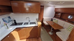 1e47f_2lqus_beneteau_gt44_54_.jpg