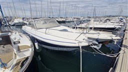 6915d_kyosr_beneteau_flyer_viva_780_avec_place_a_marseille_53_.jpg