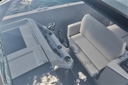 1f68d_edowf_rand-escape-30-interior-3.jpg