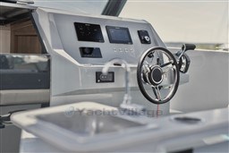 47be8_cec0n_rand-escape-30-cockpit-1.jpg
