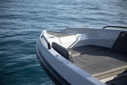 e7414_abuu6_roamer_29_-_large2.jpg