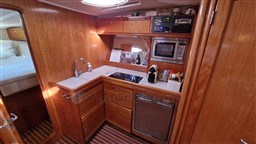 2e5f0_ykyz9_bavaria_37_sport_-_my_bateau_marseille_87_.jpg