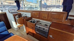 8c6cd_fwxmu_beneteau_antares_10.80_-_my_bateau_marseille_38_.jpg