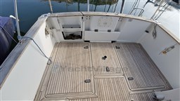 38780_uaewu_beneteau_antares_10.80_-_my_bateau_marseille_89_.jpg