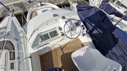 1aed3_educr_beneteau_antares_10.80_-_my_bateau_marseille_64_.jpg