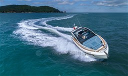 47711_8otrm_targa_40_exterior_005.jpg