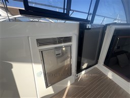 9bc92_4bapx_beneteau_gt_41_32_.jpg