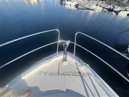 8e9d9_wtyxr_beneteau_gt_41_22_.jpg