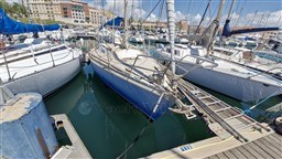 bfd06_uq1hq_jeanneau_aquila_a_vendre_marseille_60_.jpg