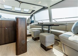 eab58_7kmuj_phantom_65_interior_06870.jpg