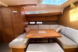 45de5_hfc3p_a-vendre-voilier-dufour-410-grand-large-chez-tenor-yachts-a-hyeres-dans-le-sud-de-la-france-7.jpg