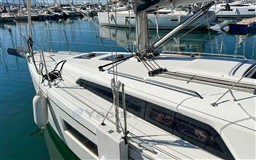 9aa5f_13znh_louer-voilier-oceanis-bandol.jpg