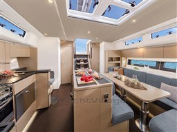 2f42a_f5i6i_hanse_510_bilder_web_interior_3_001.jpg