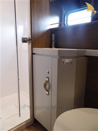 4deee_mypxf_bali_5.4_cabine_centrale_tribord_sdb.jpg
