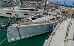 2da8b_zcr4f_location-voilier-hyeres.jpg