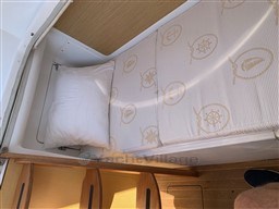 c9b56_y0h7u_0c1104c1-c865-4638-bbfe-f6ad5e32b375.jpg