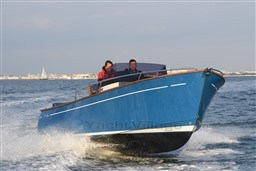 af243_b5lqv_exposition_rhea_23_origine_nautic_saint-malo_2026_concessionnaire_bretagne.jpg
