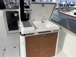 c0599_8lywm_rhea_marine_29_open_hb_exterieur_1_.jpg