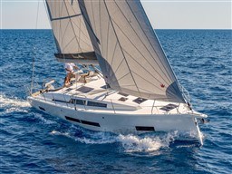 05548_nxzds_voilier_hanse_410_8_.jpg