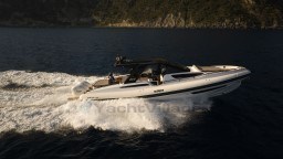 22111_aupdj_bateau_de_plaisance_pour_la_bretagne_2_.jpg