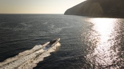 439a8_ephbb_bateau_de_luxe_salpa_moteur_hors_bord_3_.jpg