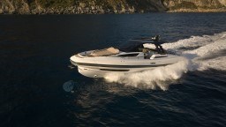 366f3_mjyow_bateau_de_luxe_salpa_moteur_hors_bord_2_.jpg