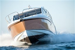 3b24d_bateau_sealine-c330_5097300.jpg