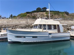 22b97_qgvvo_rhea_trawler_34_a_vendre.jpg