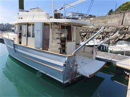 cde37_8f8kt_bateau_a_moteur_hauturier.jpg