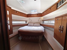 ebf7b_3rs1h_rhea_trawler_34_cabine.jpg