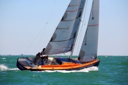 0ba27_9kvkm_tofinou_8_1_.jpg