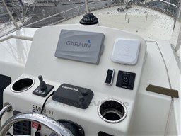 3a034_663fi_electronique_marine_garmin_gps_bateau_rhea_27_open_navigation.jpg