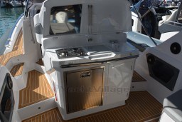 bd13b_6sfpb_semi-rigide_avec_cabine_salpa_1_.jpg