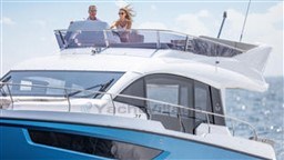 90c0d_bateau_sealine-f430_6906219.jpg