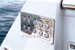 ecd79_bateau_fjord-44-coupe_5090003.jpg