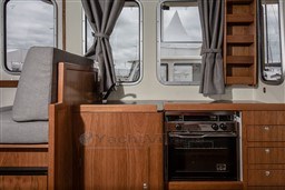 3cbfa_pqrbl_rhea-marine-850-timonier_12_web.jpg