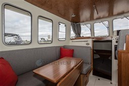 62345_0z3xu_rhea-marine-850-timonier_10_web.jpg